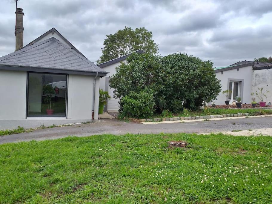 maison à la campagne prés de la ville Aiglemont Extérieur photo
