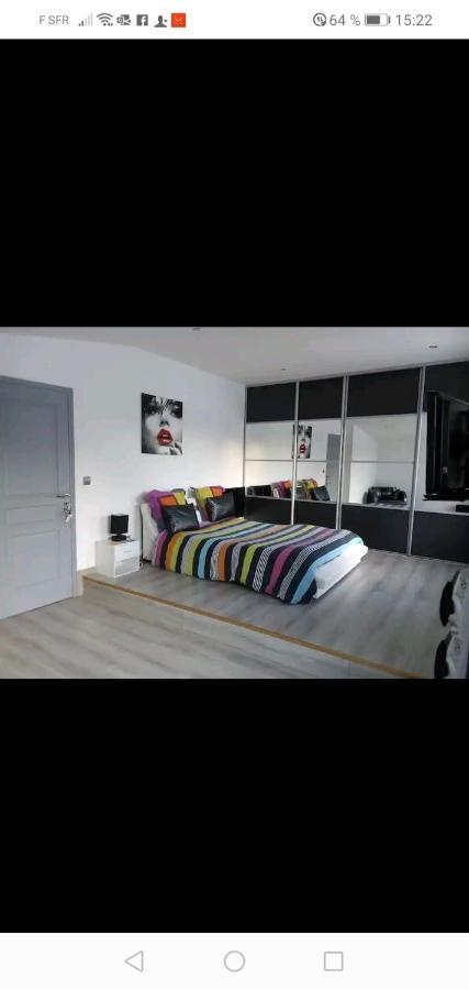 maison à la campagne prés de la ville Aiglemont Extérieur photo